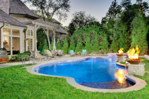 outdoor_swimming_pool